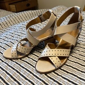 8.5 Lucky Brand Heel